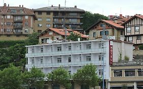 Hotel Petit Palace Tamarises Getxo Spain